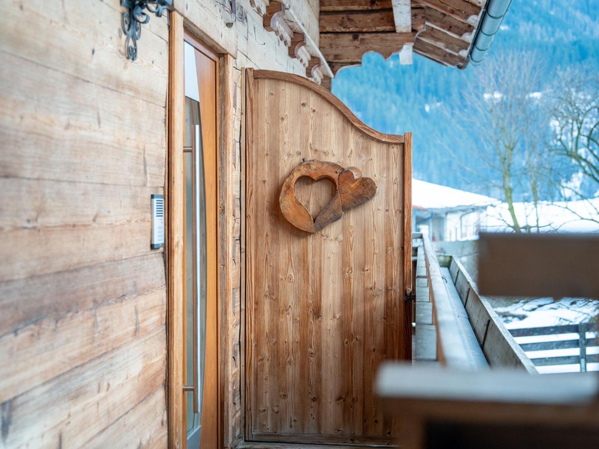 Comfortable Apartment In Salzburger Land Neukirchen am Großvenediger Buitenkant foto